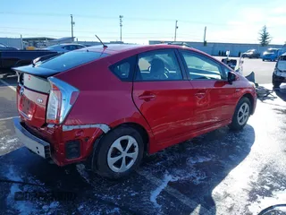 2015 Toyota Prius Four with VIN JTDKN3DU2F1930087, listed as a IAAI auction lot 41561926 with 125,382 mi miles. Bid and sale history available at carsss.com. Image 4.
