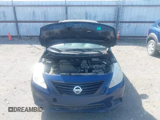 2014 Nissan Versa S Plus with VIN 3N1CN7AP4EL825698, listed as a IAAI auction lot 41915637 with 185,430 mi miles. Bid and sale history available at carsss.com. Image 10.