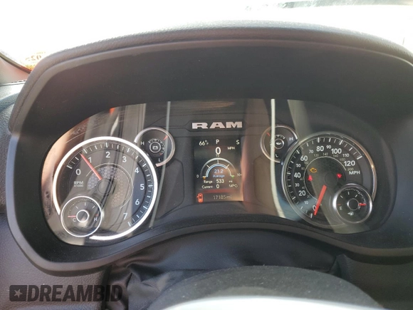 2025 Ram 1500 Big Horn z VIN 1C6RRFFG1SN512741, wystawiony jako Copart lot #51256565 z przebiegiem 17 185 mil mil oraz Szkoda całkowita • Salvage title. Historia ofert i sprzedaży dostępna na DreamBid. Obrazek 9.