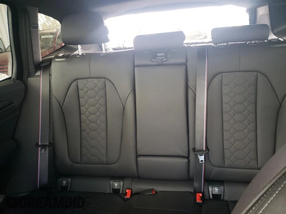 2022 BMW X3 M z VIN 5YM13EC0XN9M66145, wystawiony jako Copart lot #39769893 z przebiegiem 1682 mil mil oraz . Historia ofert i sprzedaży dostępna na DreamBid. Obrazek 10.