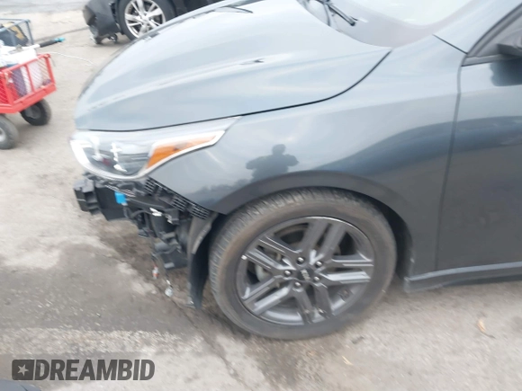 2021 Kia Forte GT-Line z VIN 3KPF34AD9ME316424, wystawiony jako IAAI lot #41467687 z przebiegiem 86 059 mil mil oraz . Historia ofert i sprzedaży dostępna na DreamBid. Obrazek 19.