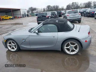 2006 BMW Z4 3.0si z VIN 4USBU53546LX01739, wystawiony jako IAAI lot #41531608 z przebiegiem 79 376 mil mil oraz . Historia ofert i sprzedaży dostępna na DreamBid. Obrazek 14.