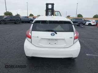 2015 Toyota Prius One with VIN JTDKDTB32F1094973, listed as a IAAI auction lot 41631324 with 177,948 mi miles and . Bid and sale history available at carsss.com. Image 17.