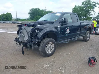 2019 Ford F-250 XL with VIN 1FT7X2B62KEC76242, listed as a IAAI auction lot 42550765 with 49,847 mi miles and . Bid and sale history available at DreamBid. Image 18.