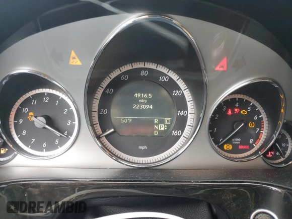 2010 Mercedes-Benz E 550 Luxury with VIN WDDHF7CB9AA030137, listed as a Copart auction lot 86839044 with 223,094 mi miles and Salvage Title. Bid and sale history available at DreamBid. Image 9.