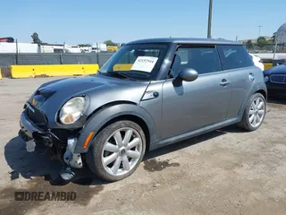 2007 MINI Hardtop S with VIN WMWMF73597TL86892, listed as a IAAI auction lot 42157544 with 93,097 mi miles and . Bid and sale history available at DreamBid. Image 18.