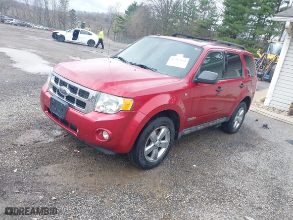 2008 Ford Escape XLT with VIN 1FMCU03108KC25584, listed as a IAAI auction lot 41945050 with 1 mi miles. Bid and sale history available at carsss.com. Image 2.