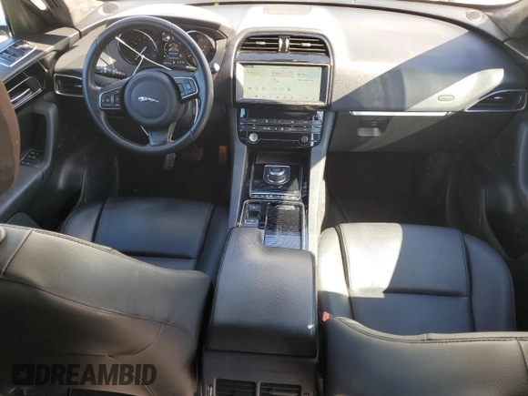 2020 Jaguar F-Pace 25t Premium z VIN SADCJ2FX2LA660652, wystawiony jako Copart lot #46742035 z przebiegiem 70 314 mil mil oraz Szkoda całkowita • Salvage title. Historia ofert i sprzedaży dostępna na DreamBid. Obrazek 8.