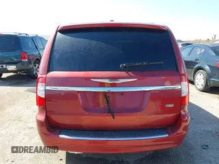 2013 Chrysler Town & Country Touring z VIN 2C4RC1BG7DR583239, wystawiony jako IAAI lot #41955325 z przebiegiem 183 880 mil mil oraz . Historia ofert i sprzedaży dostępna na DreamBid. Obrazek 16.
