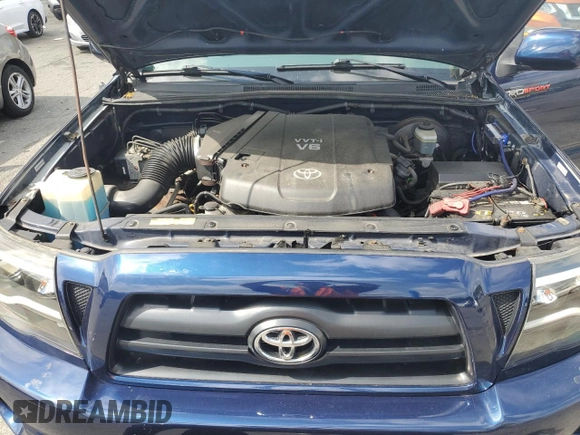 2005 Toyota Tacoma z VIN 5TEMU52N55Z126664, wystawiony jako Copart lot #58775425 z przebiegiem 233 069 mil mil oraz Szkoda całkowita • Salvage title. Historia ofert i sprzedaży dostępna na DreamBid. Obrazek 11.