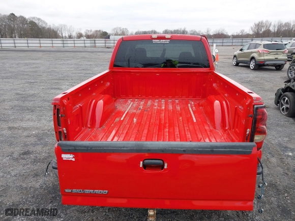 2006 Chevrolet Silverado 1500 LT2 with VIN 1GCEK19B06Z140810, listed as a IAAI auction lot 41564712 with 352,233 mi miles. Bid and sale history available at carsss.com. Image 8.