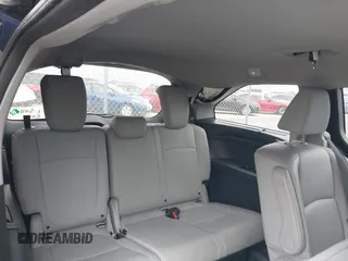 2018 Honda Odyssey Touring with VIN 5FNRL6H85JB001501, listed as a IAAI auction lot 41911497 with 92,407 mi miles. Bid and sale history available at carsss.com. Image 8.