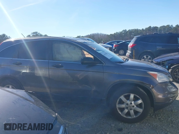 2011 Honda CR-V SE with VIN 5J6RE4H48BL102584, listed as a IAAI auction lot 41595901 with 270,046 mi miles. Bid and sale history available at carsss.com. Image 13.