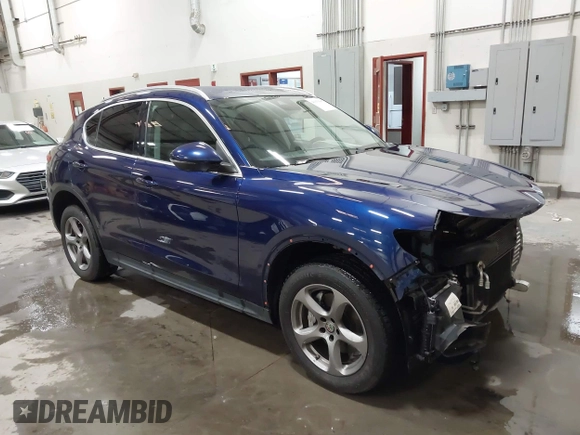 2018 Alfa Romeo Stelvio z VIN ZASFAKAN6J7B74782, wystawiony jako IAAI lot #41939007 z przebiegiem 48 210 mil mil oraz . Historia ofert i sprzedaży dostępna na DreamBid. Obrazek 1.