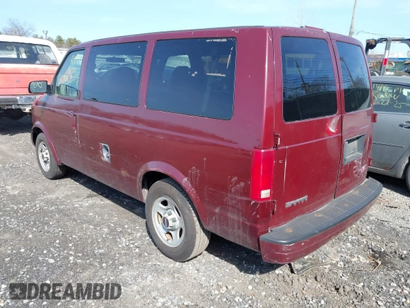 2005 GMC Safari with VIN 1GKDM19X15B500082, listed as a IAAI auction lot 41803802 with Not Provided miles. Bid and sale history available at carsss.com. Image 3.