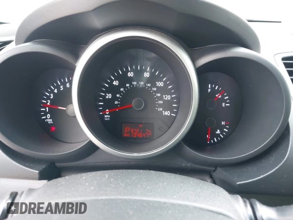 2013 Kia Soul + z VIN KNDJT2A63D7761273, wystawiony jako IAAI lot #42166793 z przebiegiem 134 647 mil mil oraz . Historia ofert i sprzedaży dostępna na DreamBid. Obrazek 7.