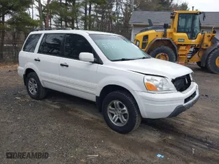 2004 Honda Pilot EX with VIN 2HKYF185X4H571558, listed as a IAAI auction lot 41901839 with 196,703 mi miles. Bid and sale history available at carsss.com. Image 1.