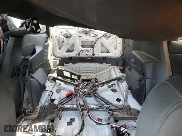 2023 Ford Explorer z VIN 1FM5K8AC8PGC21186, wystawiony jako Copart lot #47413015 z przebiegiem 8 312 mil mil oraz Szkoda całkowita • Salvage title. Historia ofert i sprzedaży dostępna na DreamBid. Obrazek 10.