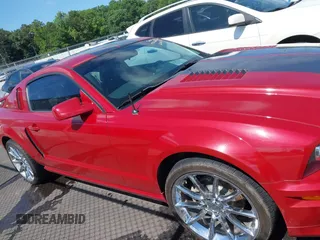 2008 Ford Mustang GT Deluxe z VIN 1ZVHT82H885111628, wystawiony jako IAAI lot #42522595 z przebiegiem 98 043 mil mil oraz . Historia ofert i sprzedaży dostępna na DreamBid. Obrazek 13.
