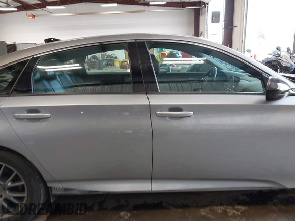 2021 Honda Accord Sport with VIN 1HGCV2F38MA015147, listed as a IAAI auction lot 42402213 with 31,715 mi miles and . Bid and sale history available at DreamBid. Image 14.