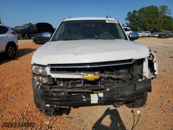 2014 Chevrolet Suburban LTZ with VIN 1GNSCKE06ER208821, listed as a Copart auction lot 70534924 with 81,098 mi miles and Salvage Title. Bid and sale history available at carsss.com. Image 5.