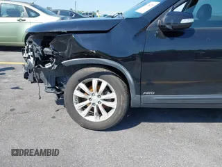 2011 Kia Sorento EX with VIN 5XYKUDA27BG053442, listed as a IAAI auction lot 42062265 with 120,996 mi miles. Bid and sale history available at carsss.com. Image 16.