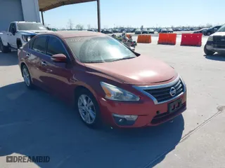 2013 Nissan Altima 2.5 S with VIN 1N4AL3AP7DN500194, listed as a IAAI auction lot 41812650 with 178,226 mi miles. Bid and sale history available at carsss.com. Image 1.