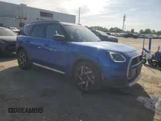2025 MINI Countryman S z VIN WMZ23GA02S7P72579, wystawiony jako Copart lot #54301755 z przebiegiem 7 672 mil mil oraz Szkoda całkowita • Salvage title. Historia ofert i sprzedaży dostępna na DreamBid. Obrazek 4.