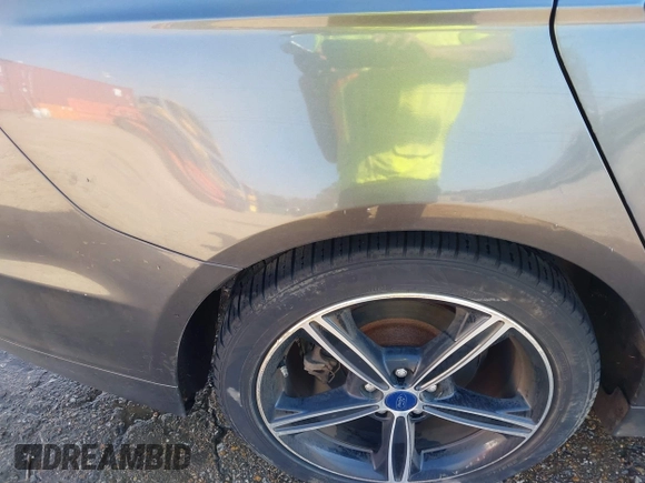 2015 Ford Fusion SE with VIN 1FA6P0HD2F5105136, listed as a IAAI auction lot 41688771 with 100,655 mi miles and . Bid and sale history available at DreamBid. Image 18.