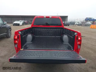 2011 Chevrolet Colorado LT w/1LT with VIN 1GCESCF92B8135640, listed as a IAAI auction lot 41509744 with 105,409 mi miles. Bid and sale history available at carsss.com. Image 16.