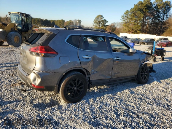 2017 Nissan Rogue SV с VIN 5N1AT2MTXHC804940, выставлен на аукционе Copart как лот 51518695 с пробегом Не указан миль и На запчасти • Non repairable. История ставок и продаж доступна на DreamBid. Изображение 3.