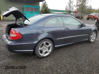 2007 Mercedes-Benz CLK-Class 5.5L with VIN WDBTJ72H87F209482, listed as a Copart auction lot 78612784 with 85,107 mi miles and Salvage Title. Bid and sale history available at carsss.com. Image 3.
