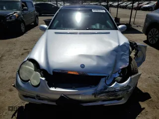 2004 Mercedes-Benz C z VIN WDBRN64J44A634666, wystawiony jako Copart lot #65085215 z przebiegiem 106 079 mil mil oraz Szkoda całkowita • Salvage title. Historia ofert i sprzedaży dostępna na DreamBid. Obrazek 5.