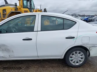 2019 Nissan Versa Sedan SV with VIN 3N1CN7AP1KL809325, listed as a IAAI auction lot 41199329 with 95,726 mi miles. Bid and sale history available at carsss.com. Image 14.