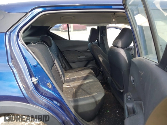 2019 Nissan Kicks S with VIN 3N1CP5CU9KL537043, listed as a IAAI auction lot 41766823 with Not Provided miles. Bid and sale history available at carsss.com. Image 8.