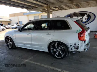 2017 Volvo XC90 R-Design with VIN YV4BC0PM3H1170168, listed as a Copart auction lot 61687725 with 88,876 mi miles and Salvage title. Bid and sale history available at DreamBid. Image 2.
