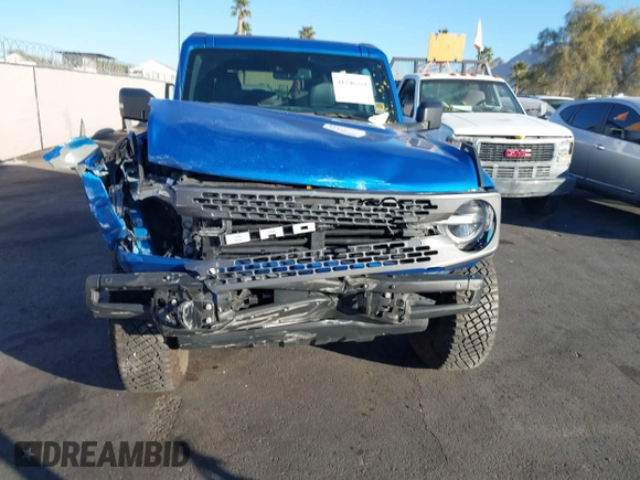 2022 Ford Bronco z VIN 1FMEE5DPXNLB37346, wystawiony jako IAAI lot #41346731 z przebiegiem 20 709 mil mil oraz . Historia ofert i sprzedaży dostępna na DreamBid. Obrazek 6.