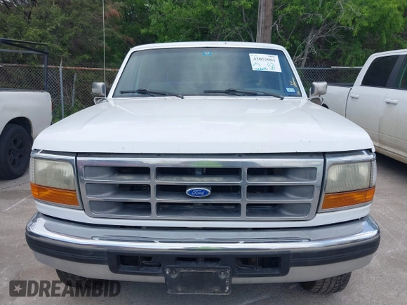 1996 Ford F-250 with VIN 1FTHX25F4TEB61031, listed as a IAAI auction lot 42055061 with 338,618 mi miles. Bid and sale history available at carsss.com. Image 6.