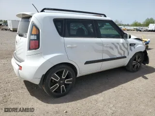 2011 Kia Soul + with VIN KNDJT2A20B7276647, listed as a Copart auction lot 47981225 with 84,638 mi miles and Salvage Title. Bid and sale history available at carsss.com. Image 3.