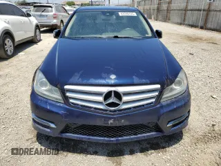 2013 Mercedes-Benz C 250 Sport с VIN WDDGF4HB7DA856850, выставлен на аукционе Copart как лот 63709195 с пробегом 196 091 миль миль и Чистый • Clean title. История ставок и продаж доступна на DreamBid. Изображение 5.