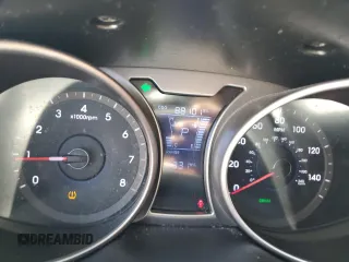 2013 Hyundai Veloster w/Gray Int with VIN KMHTC6AD1DU166305, listed as a Copart auction lot 60371385 with 88,101 mi miles and Salvage title. Bid and sale history available at DreamBid. Image 9.