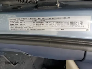 2022 Bentley Bentayga V8 z VIN SJAAM2ZV9NC016403, wystawiony jako Copart lot #51584975 z przebiegiem 4 462 mil mil oraz Szkoda całkowita • Salvage title. Historia ofert i sprzedaży dostępna na DreamBid. Obrazek 13.