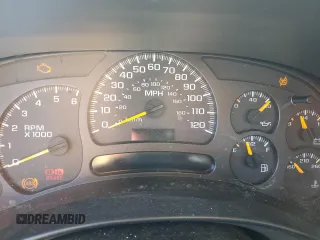 2005 Chevrolet Suburban LS with VIN 3GNEC16Z75G194660, listed as a Copart auction lot 42933415 with 280,030 mi miles and Salvage title. Bid and sale history available at DreamBid. Image 9.
