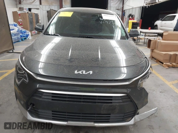 2024 Kia Niro LX with VIN KNDCP3LE0R5189752, listed as a IAAI auction lot 41611510 with 10,989 mi miles. Bid and sale history available at carsss.com. Image 12.