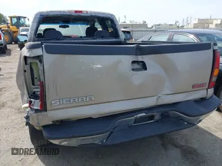 2002 GMC Sierra 1500 SLE with VIN 2GTEC19V821407265, listed as a IAAI auction lot 42087634 with 196,745 mi miles and . Bid and sale history available at DreamBid. Image 6.