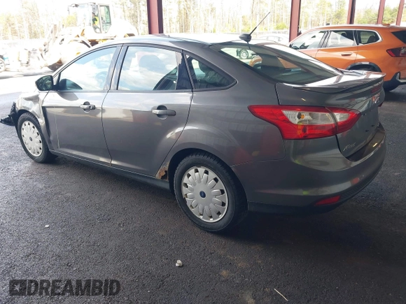 2013 Ford Focus SE with VIN 1FADP3F28DL113955, listed as a IAAI auction lot 41924051 with 107,858 mi miles. Bid and sale history available at carsss.com. Image 3.