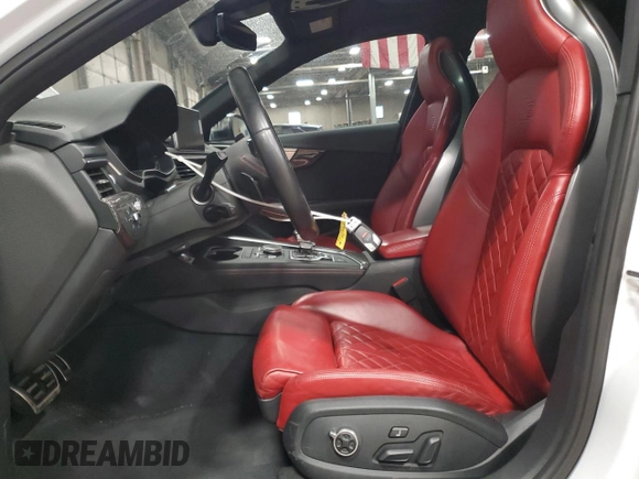 2018 Audi S4 Prestige z VIN WAUC4AF43JA002626, wystawiony jako Copart lot #47585835 z przebiegiem 93 514 mil mil oraz Szkody całkowita. Historia ofert i sprzedaży dostępna na DreamBid. Obrazek 7.