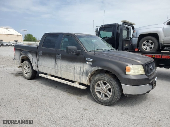2005 Ford F-150 XLT with VIN 1FTRW12W05FB61692, listed as a Copart auction lot 49540345 with 241,665 mi miles and Clean Title. Bid and sale history available at carsss.com. Image 4.