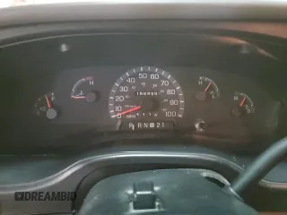 2002 Ford Econoline Passenger XL с VIN 1FBSS31S52HA39048, выставлен на аукционе Copart как лот 87632735 с пробегом 166 850 миль миль и Списание • Salvage title. История ставок и продаж доступна на DreamBid. Изображение 9.