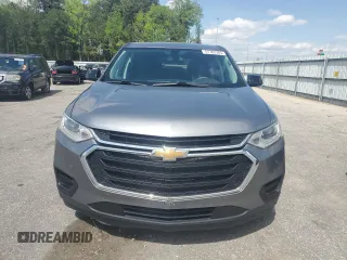 2019 Chevrolet Traverse LS z VIN 1GNERFKW4KJ194696, wystawiony jako Copart lot #51702385 z przebiegiem 129 453 mil mil oraz Szkoda całkowita • Salvage title. Historia ofert i sprzedaży dostępna na DreamBid. Obrazek 5.